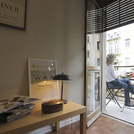 古尔班基安花园公寓