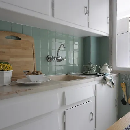 古尔班基安花园公寓