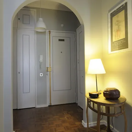 古尔班基安花园公寓